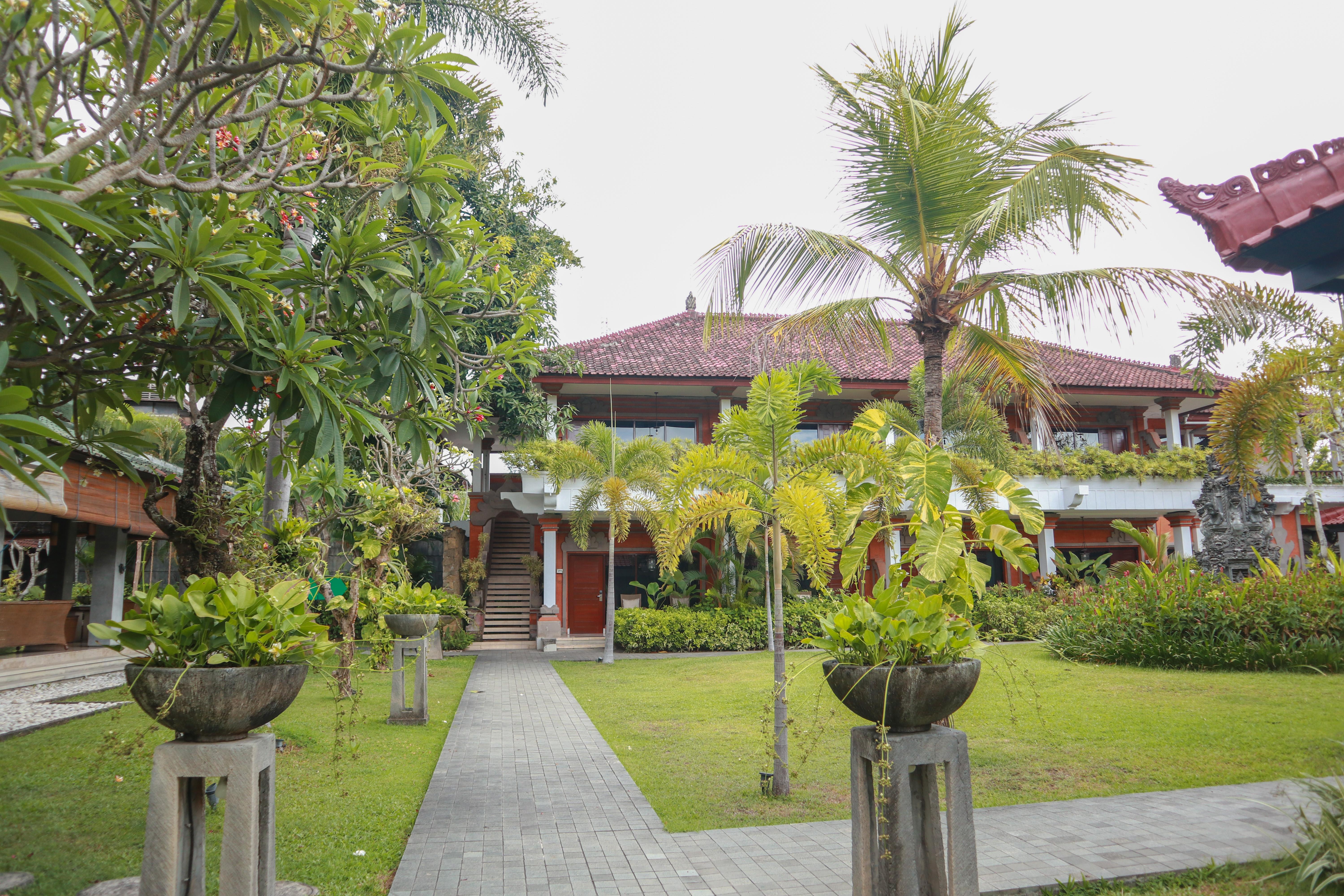 The Cakra Hotel Denpasar  Bagian luar foto